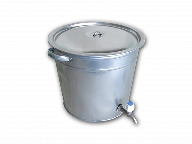 32 liters galvanized tank for water with tap